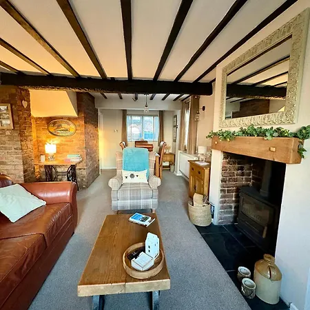 Fitzherbert Cottage Swynnerton Exterior foto